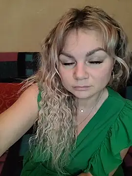 candy queeen online show from 12.04.25