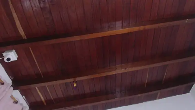 Amara Red online show from 11.01.25