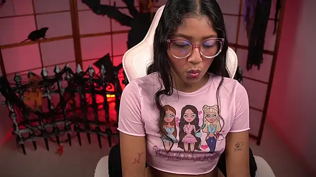 small emilie online show from 10.29.25