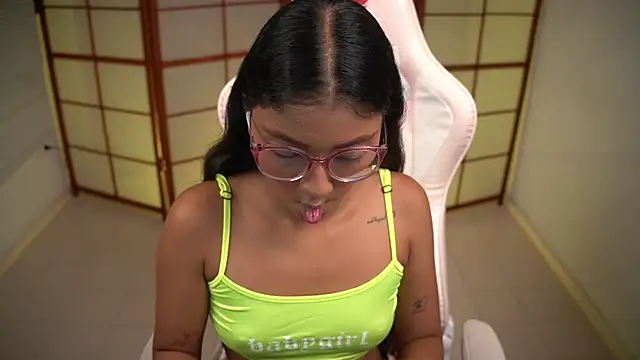 small emilie online show from 11.05.25