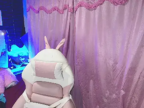 loren tits24 online show from 12.21.24