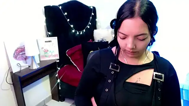 loren tits24 online show from 06.27.26