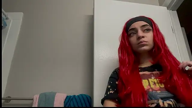 Snapshot of babybimbo chatting on 12.18.24 babybimbo online show from 12.18.24