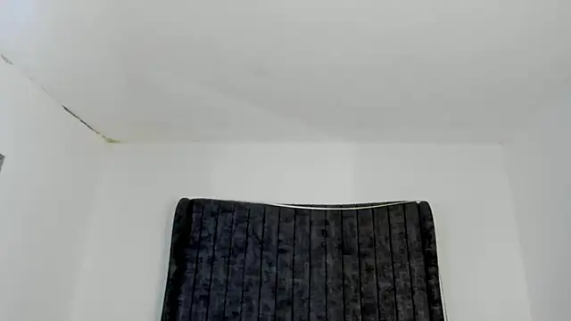 Snapshot of AnnyCherry_ chatting on 02.04.26 AnnyCherry online show from 02.04.26