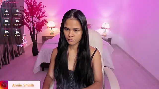 anniie smith online show from 11.16.25