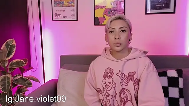 Snapshot of jane_hart_ chatting on 10.14.25 jane hart online show from 10.14.25