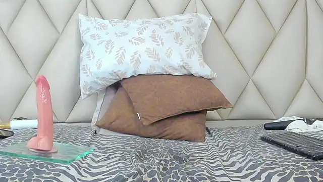 zamira 44 online show from 03.13.25