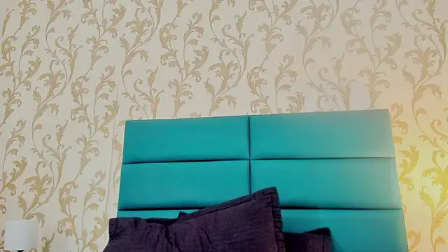 Snapshot of Amberr_Greyy chatting on 12.14.24 Amberr Greyy online show from 12.14.24