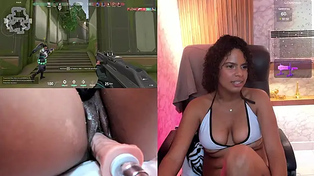 Snapshot of KaruiGames chatting on 02.21.25 KaruiGames online show from 02.21.25