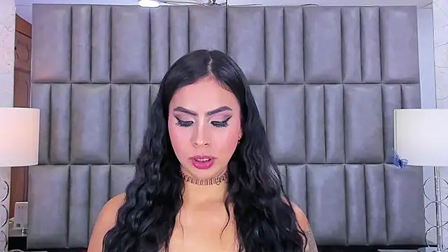 GiahDaniels online show from 12.31.24