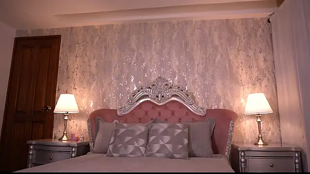 AngelineConnor online show from 11.01.25