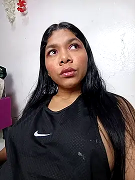 DIORA Latina online show from 09.28.25