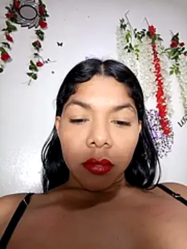 DIORA Latina online show from 10.23.25