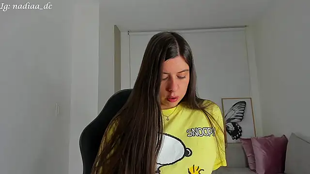 Snapshot of Nadiaa_ chatting on 02.01.25 Nadiaa online show from 02.01.25