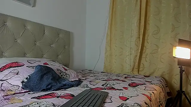 Vahiolet smith online show from 09.10.25