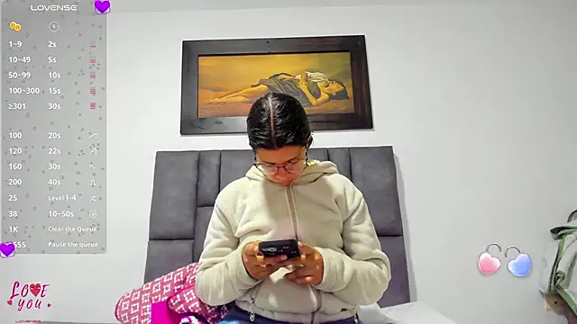 Vahiolet smith online show from 04.17.26