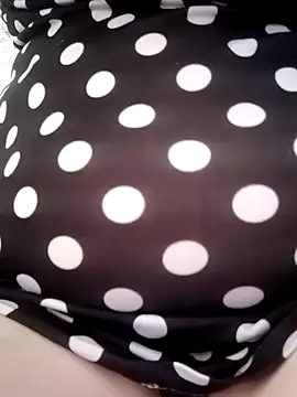 Ariel Flower online show from 03.16.25