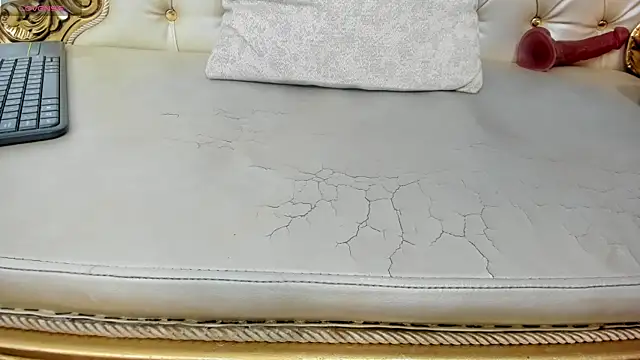 KataleyaStiward online show from 12.17.24