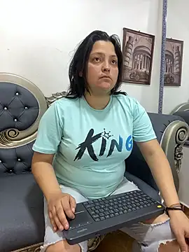 KataleyaStiward online show from 12.22.25