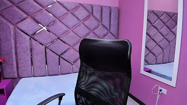 AnnySweett  online show from 10.15.25