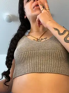 exoticmisfitt online show from 02.12.26