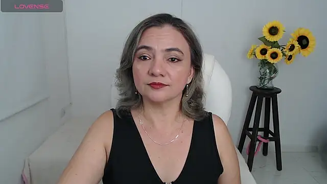 Ghada milf online show from 10.17.25