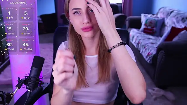 Snapshot of Naughty-Kitty1 chatting on 01.17.25 Naughty-Kitty1 online show from 01.17.25