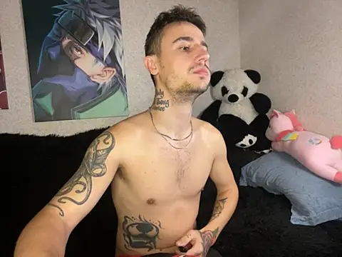 Snapshot of Mike_severi2 chatting on 10.04.25 Mike severi2 online show from 10.04.25