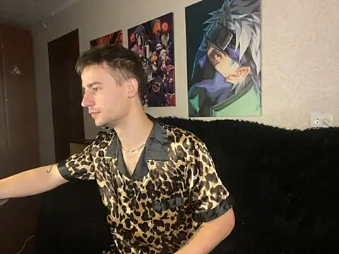 Snapshot of Mike_severi2 chatting on 10.10.25 Mike severi2 online show from 10.10.25