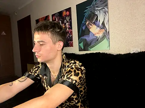 Snapshot of Mike_severi2 chatting on 10.14.25 Mike severi2 online show from 10.14.25