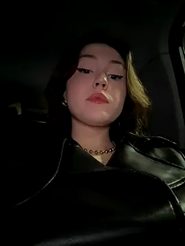 Peachy Dream online show from 10.03.25