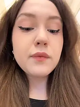 Peachy Dream online show from 03.20.26