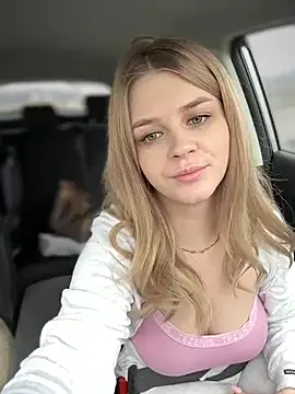 Snapshot of Love_Bri chatting on 03.13.25 Love Bri online show from 03.13.25