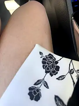 Snapshot of Love_Bri chatting on 09.11.25 Love Bri online show from 09.11.25