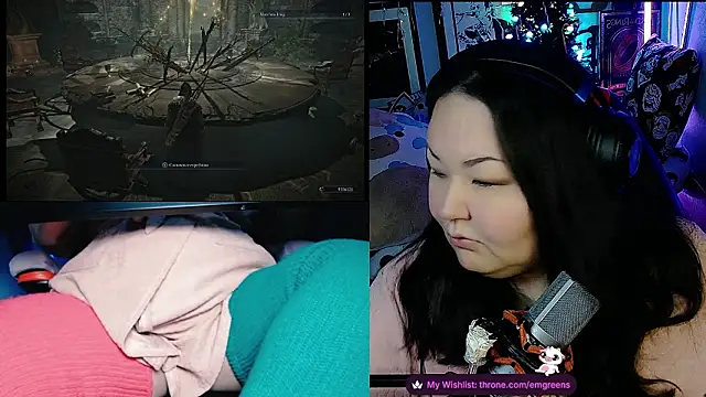 Snapshot of EmGreens chatting on 03.04.26 EmGreens online show from 03.04.26