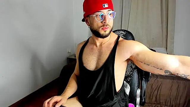 Snapshot of dafboy1 chatting on 10.16.25 dafboy1 online show from 10.16.25