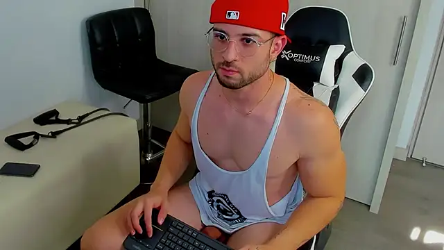 Snapshot of dafboy1 chatting on 11.05.25 dafboy1 online show from 11.05.25