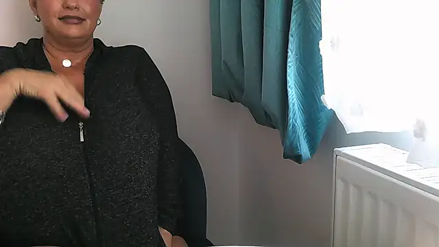 hotsierra4u online show from 10.22.25