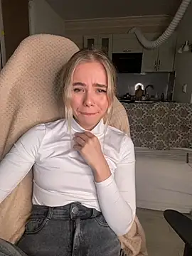 SkyBriii online show from 12.26.24