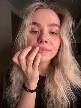 SkyBriii online show from 01.07.25