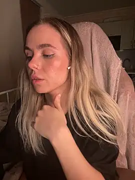 SkyBriii online show from 02.02.25