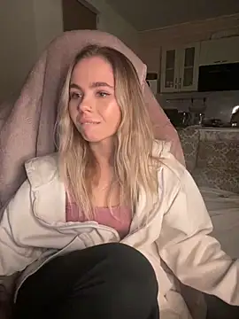 SkyBriii online show from 02.03.25