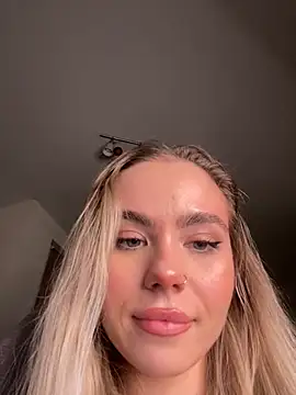 SkyBriii online show from 02.06.25