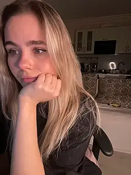 SkyBriii online show from 02.09.25