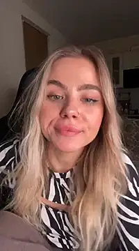 SkyBriii online show from 02.17.25