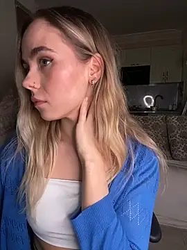 SkyBriii online show from 03.05.25