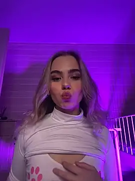 SkyBriii online show from 03.08.25