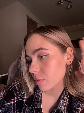 SkyBriii online show from 03.14.25