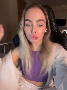 SkyBriii online show from 03.17.25