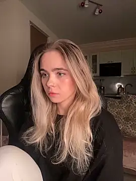 SkyBriii online show from 03.19.25